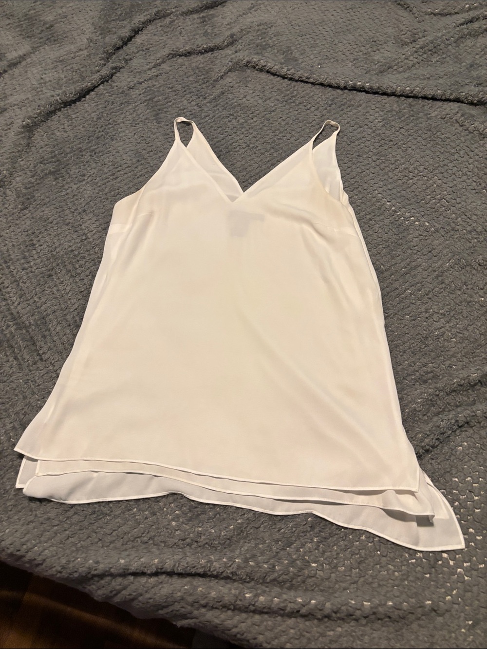 Womens size S White House  V-Neck Satin Cami Tank